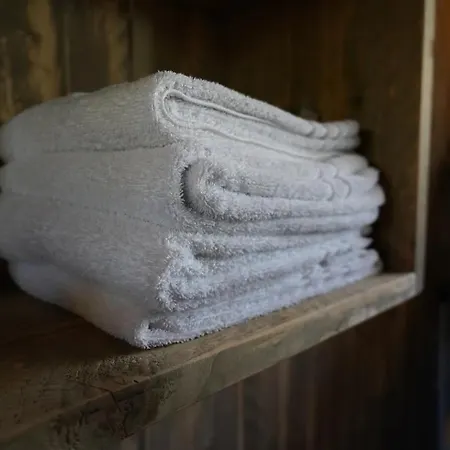 Luxe Glamping Met Eigen Badkamer Voor 5 Personen Bashful Luxusní stan *