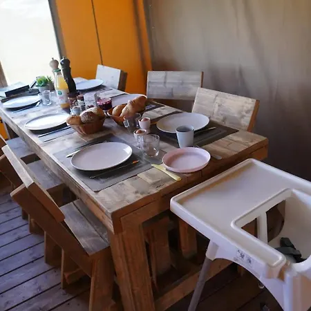 Luxusní stan Luxe Glamping Met Eigen Badkamer Voor 5 Personen Bashful *